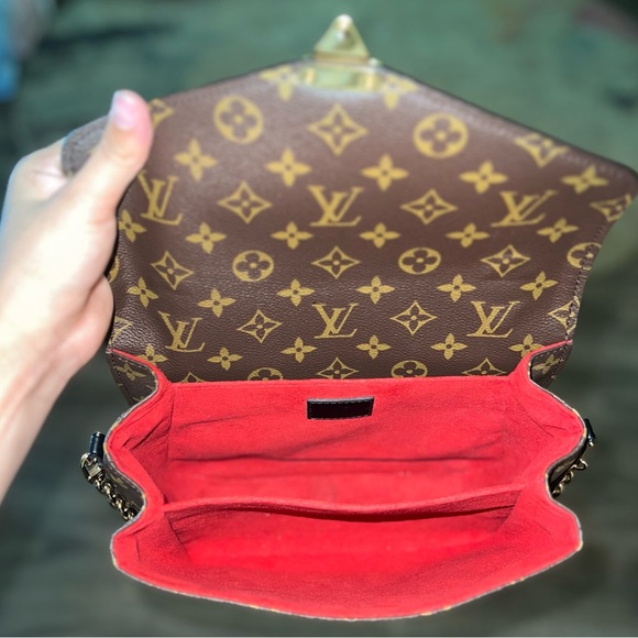 Louis Vuitton Brown Monogram Shoulder Bag - Picture 10 of 13